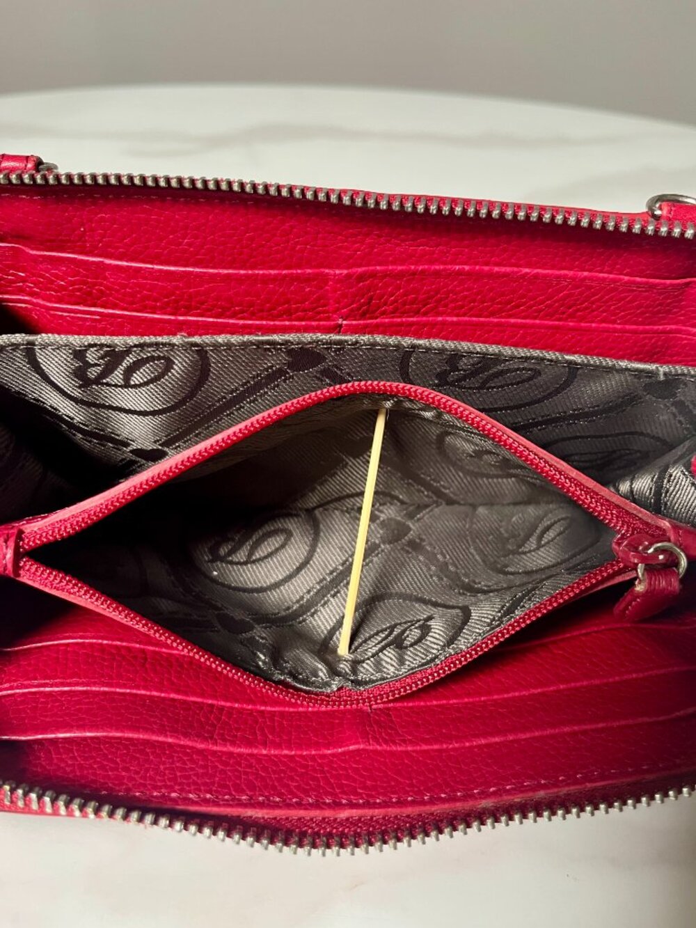 Brighton Córdoba Embossed Leather Organizer Wallet Crossbody - Picture 14 of 16